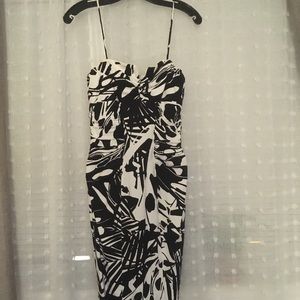 Cute dress - size 2, worn once!